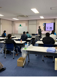 コムシスホールディングス株式会社写真